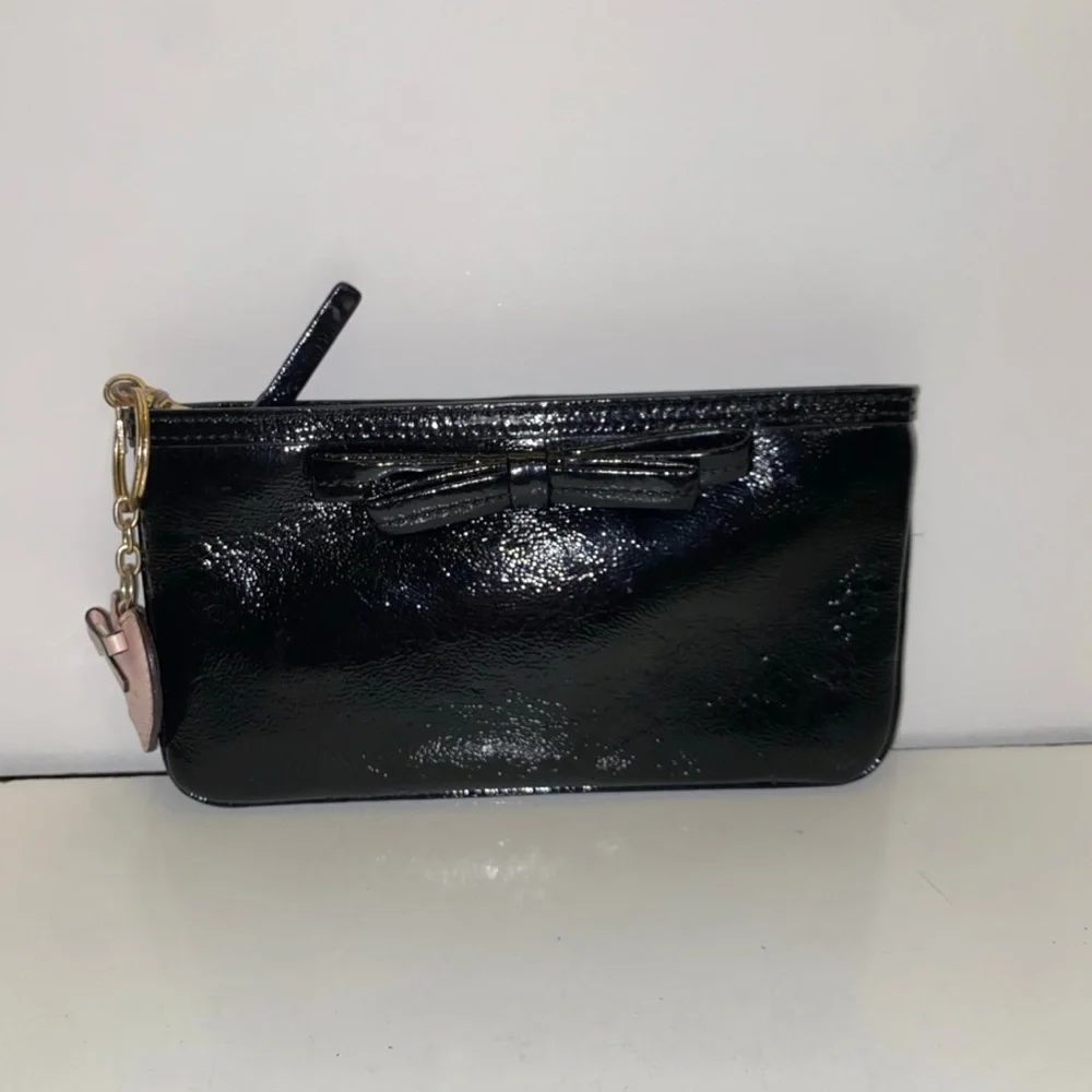 Kate Spade York Bow Front Pochette Wristlet Clutch with charm